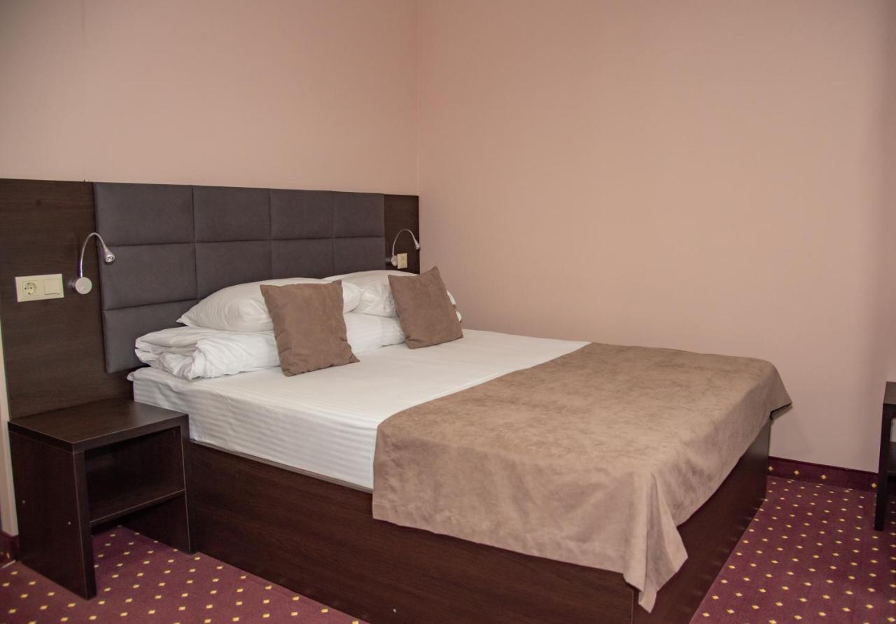 T&S Apart-Hotel Czernowitz Exterior foto
