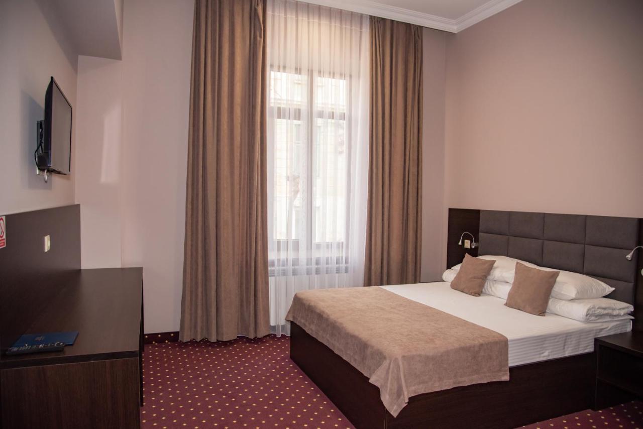 T&S Apart-Hotel Czernowitz Exterior foto