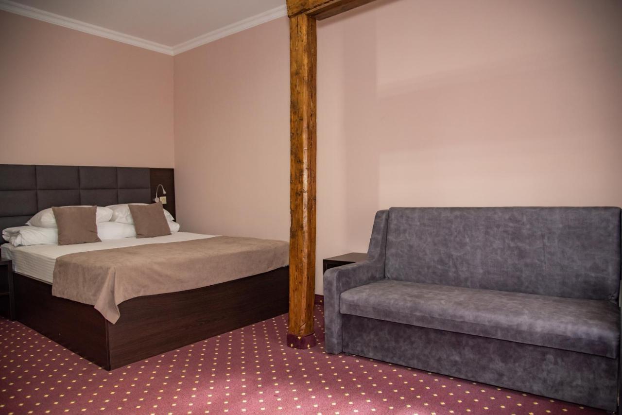 T&S Apart-Hotel Czernowitz Exterior foto
