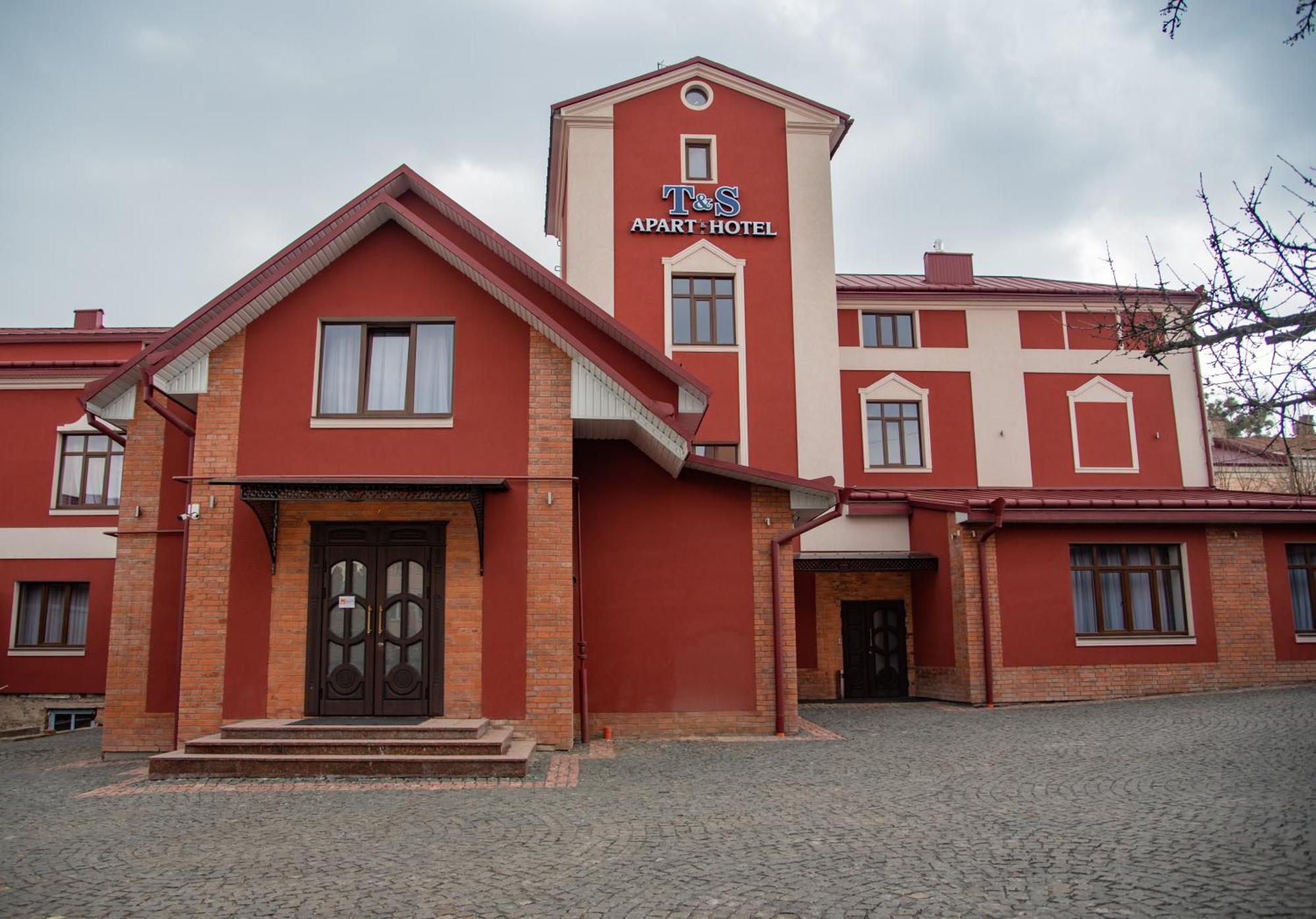 T&S Apart-Hotel Czernowitz Exterior foto